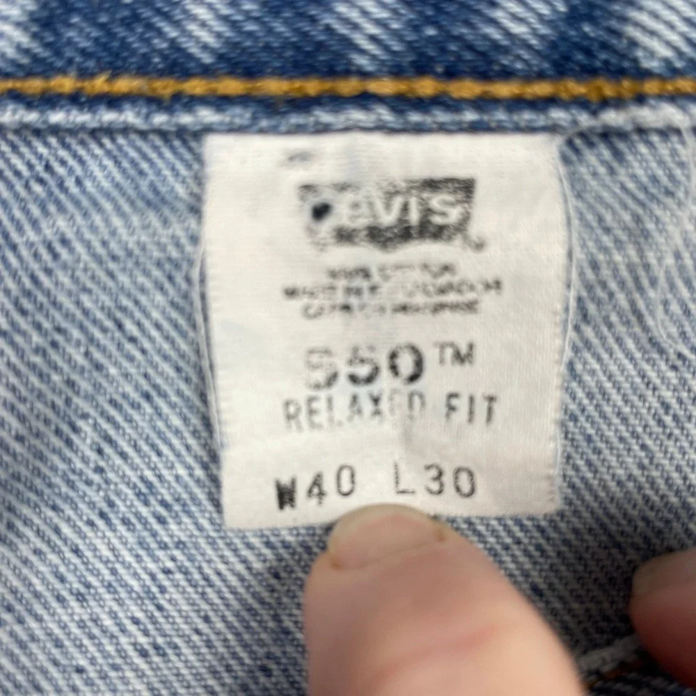 Vintage Levis Jeans Mens 40x30 (Fits 37x29) Light Blue 550 Relaxed Fit Denim